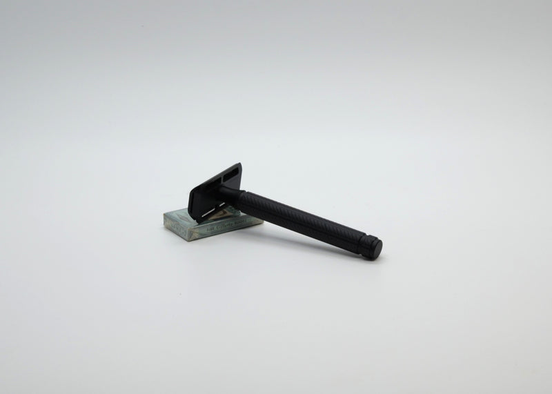 Aylsworth APEX AL603 razor - black