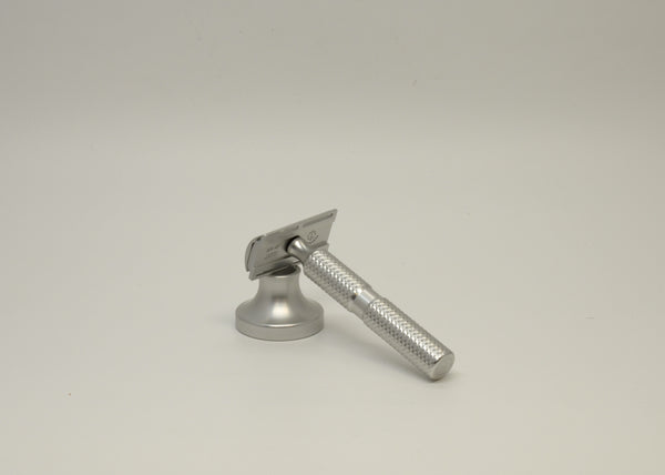 Timeless slant razor set