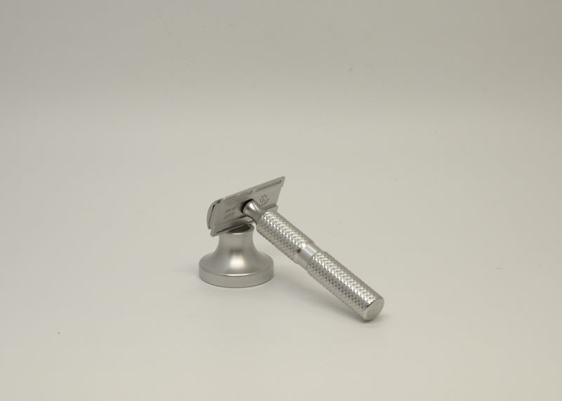Timeless slant razor set
