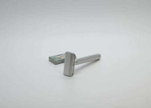 Aylsworth APEX AL603 razor - silver