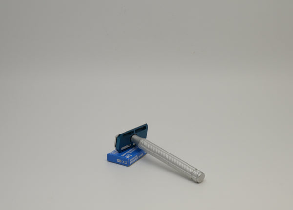 Aylsworth APEX AL603 razor - silver - blue