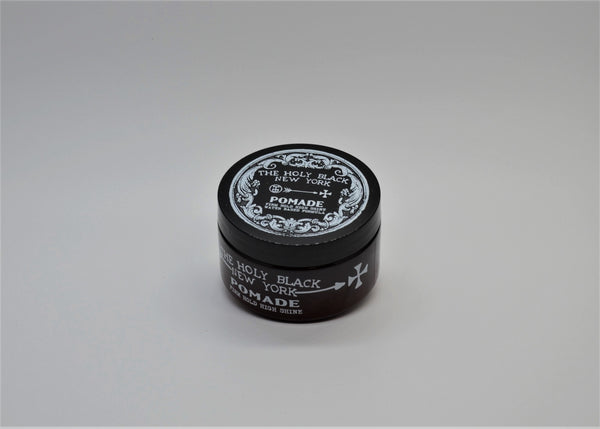 Die heilige schwarze Pomade