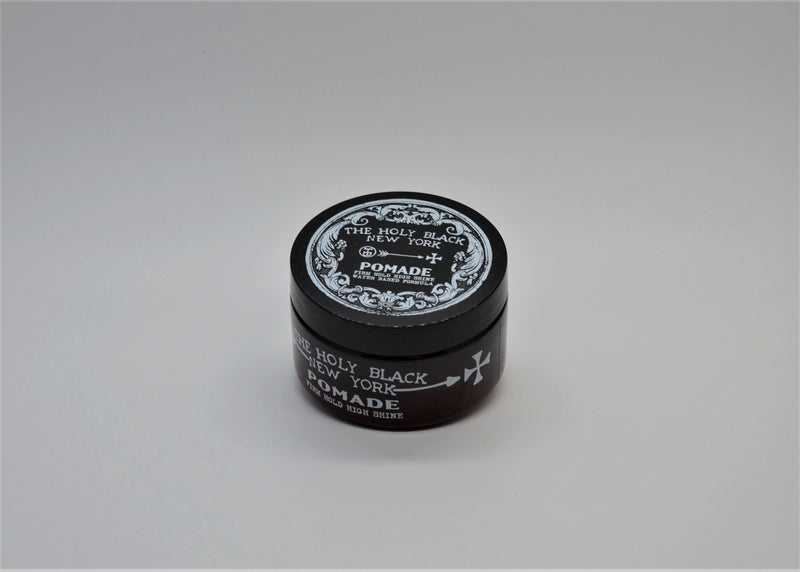 Die heilige schwarze Pomade