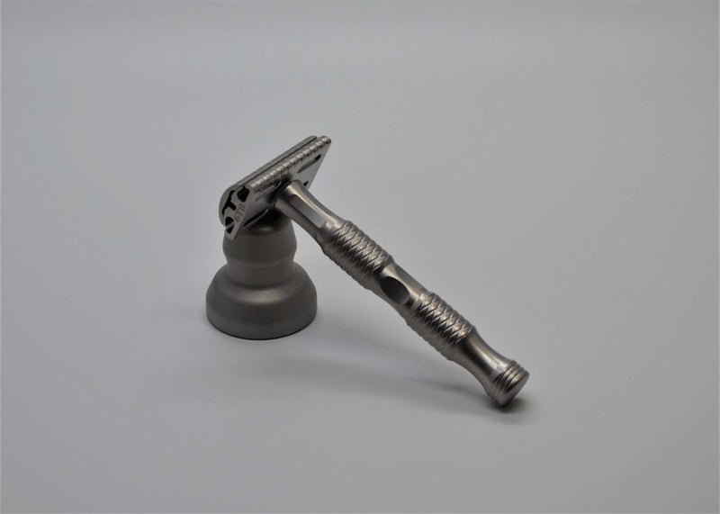 Timeless SS 68 safety razor set matte