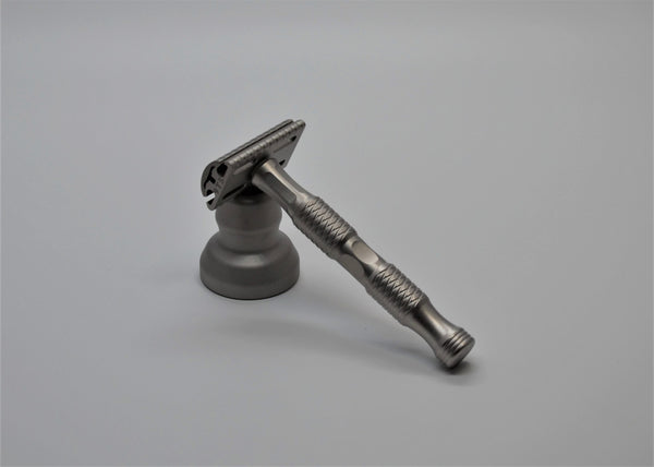 Timeless SS 95 safety razor set matte